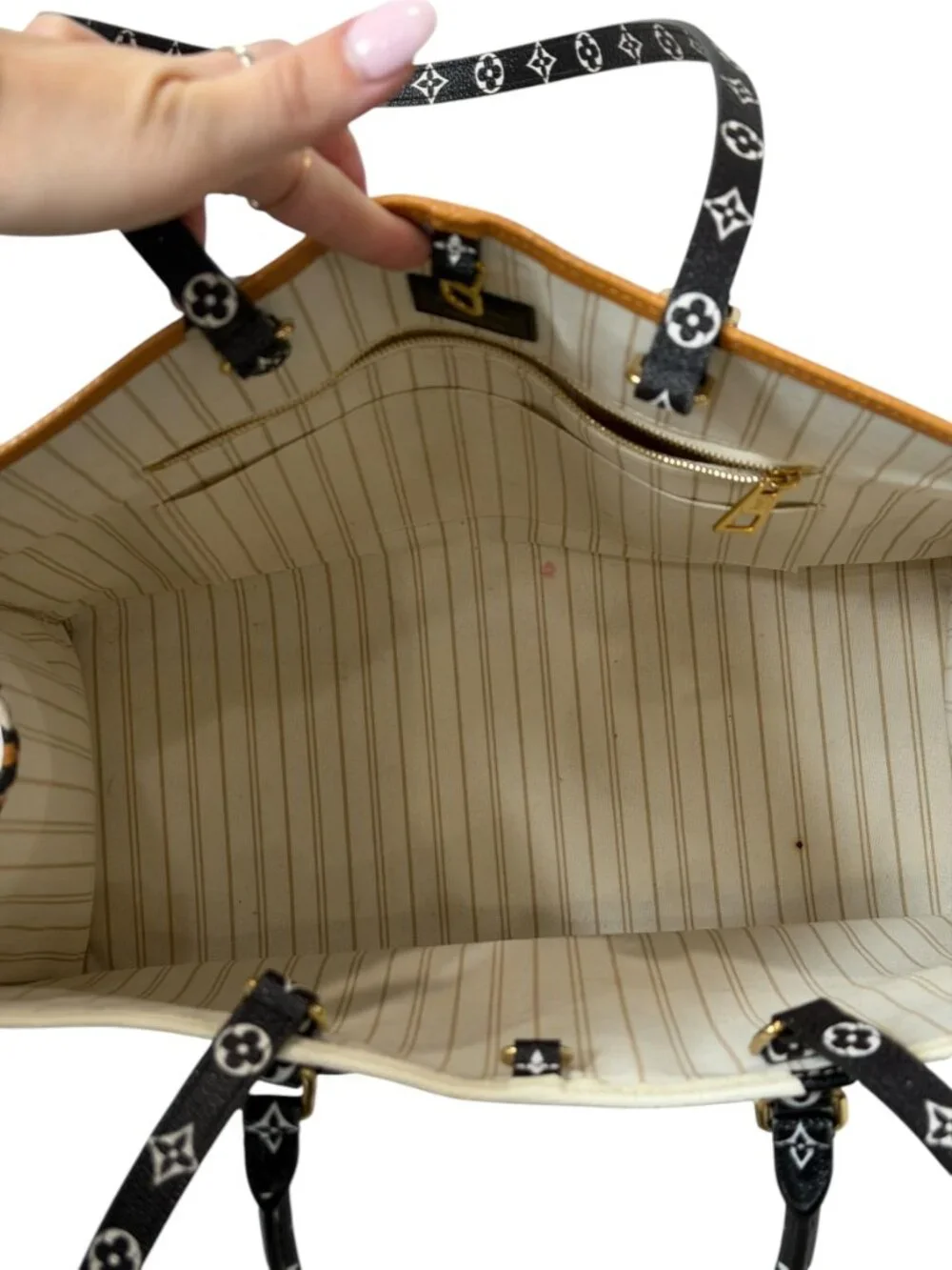 Louis Vuitton 2019 Multi Jungle On The Go Tote LMT ED GM Shoulder Bag
